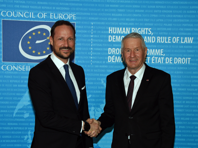 Crown Prince Haakon began the day meeting with the Secretary General of the Council of Europe, Thorbjørn Jagland. Photo: Sven Gj. Gjeruldsen, The Royal Court
